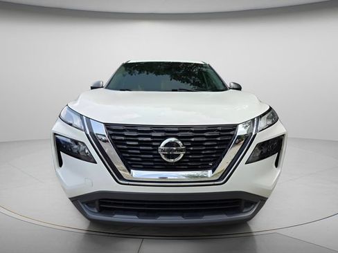 Used 2021 Nissan Rogue S FWD image 3