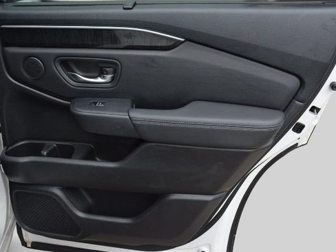 Used 2023 Honda Pilot Elite image 27