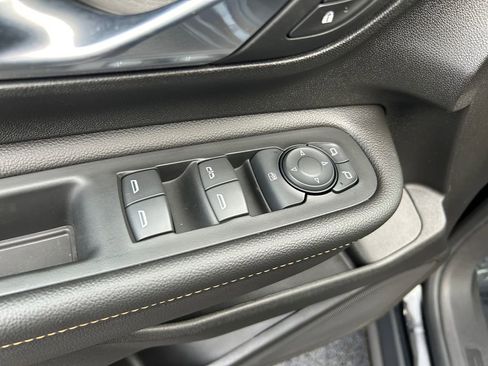 Used 2018 GMC Terrain SLE w/ Driver Convenience Package image 23