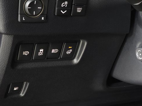 Used 2023 Lexus GX 460 Premium image 17