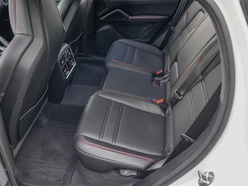 Used 2023 Porsche Cayenne GTS image 34