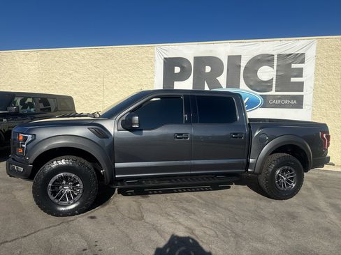 Used 2019 Ford F150 Raptor w/ Equipment Group 802A Luxury AWD/4WD image 2