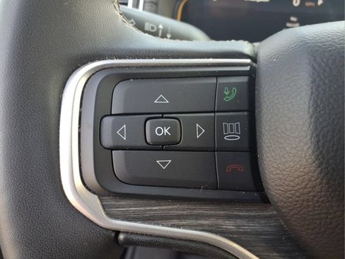 Used 2024 Jeep Wagoneer Series III AWD/4WD image 19