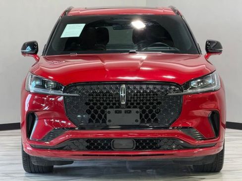 Used 2025 Lincoln Aviator Reserve w/ Equipment Group 201A AWD/4WD image 3