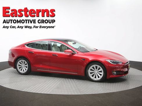 Used 2018 Tesla Model S 100D AWD/4WD image 44