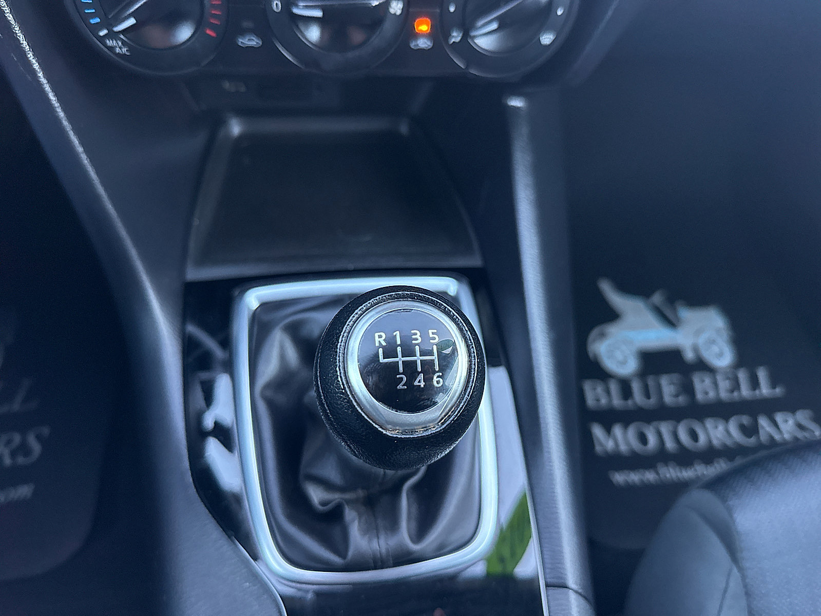 Used 2015 MAZDA MAZDA3 i Sport FWD image 46