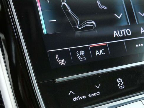 Certified 2022 Audi S8 w/ S8 Comfort Plus Package AWD/4WD image 18
