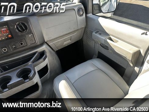 Used 2012 Ford E-350 and Econoline 350 XL w/ PWR Windows & Locks Group RWD image 12
