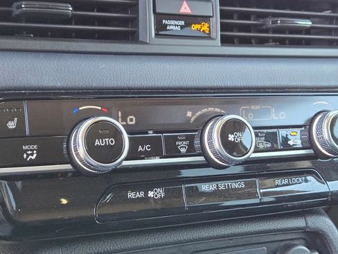 Used 2024 Honda Pilot Touring image 22