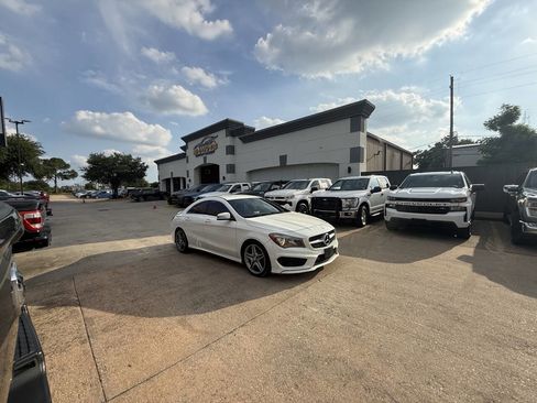 Used 2014 Mercedes-Benz CLA 250 w/ Premium 1 Package image 41