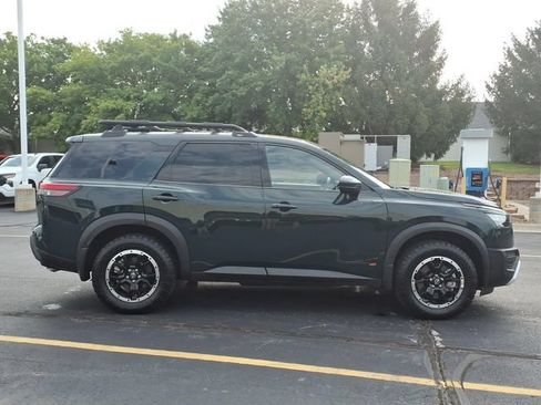 Used 2025 Nissan Pathfinder Rock Creek AWD/4WD image 4