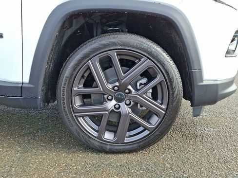 New 2026 Jeep Compass Limited image 5