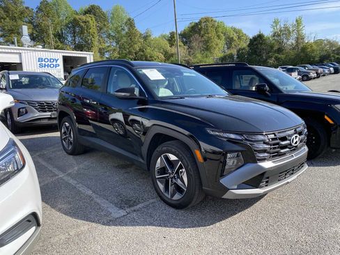 Certified 2025 Hyundai Tucson SEL image 2