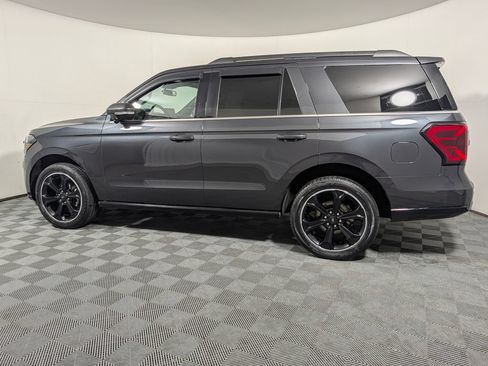 Certified 2024 Ford Expedition Limited RWD image 5