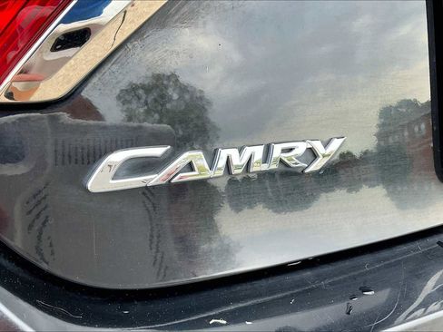 Used 2017 Toyota Camry XSE image 30