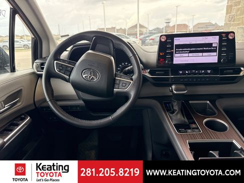 Certified 2024 Toyota Sienna XLE image 12