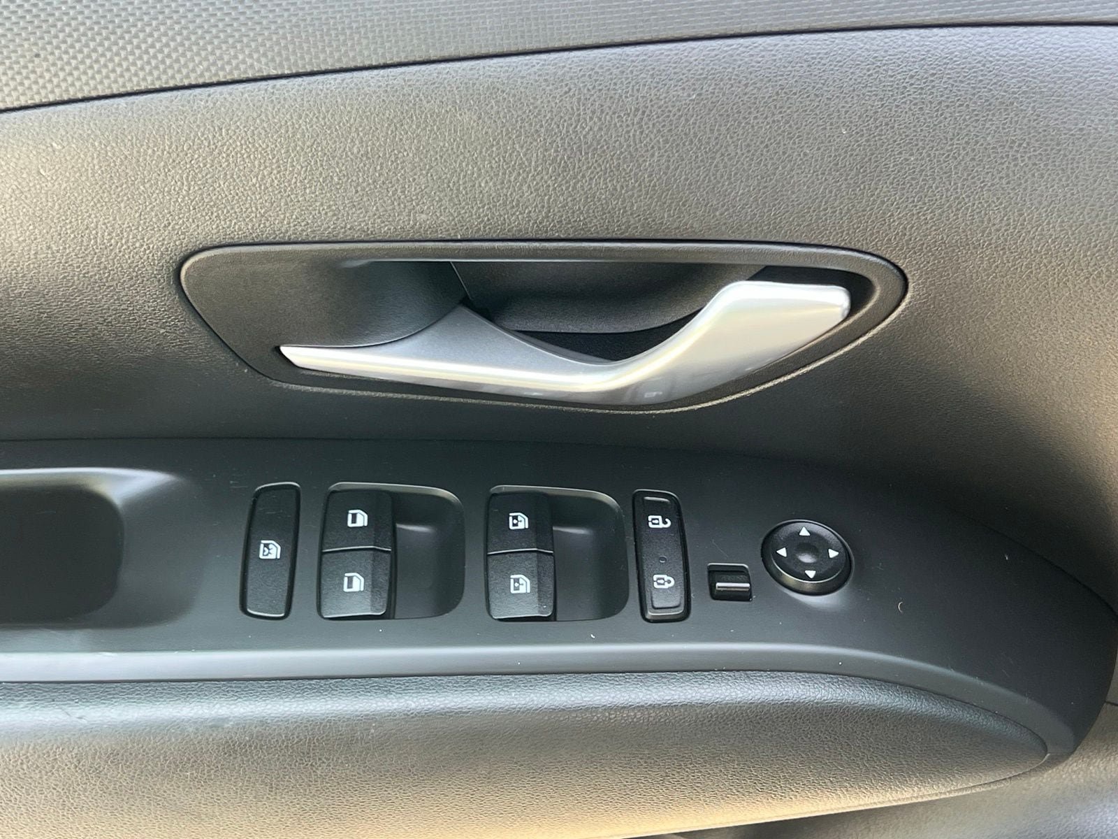 Used 2022 Hyundai Tucson SEL FWD image 21