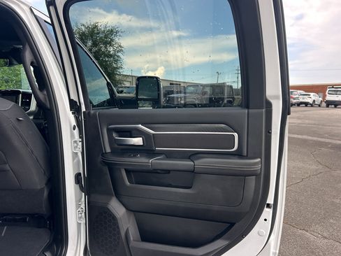 Certified 2026 RAM 2500 Big Horn AWD/4WD image 13