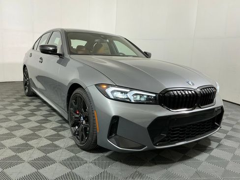 New 2026 BMW 330i Sedan w/ M Sport Package RWD image 4