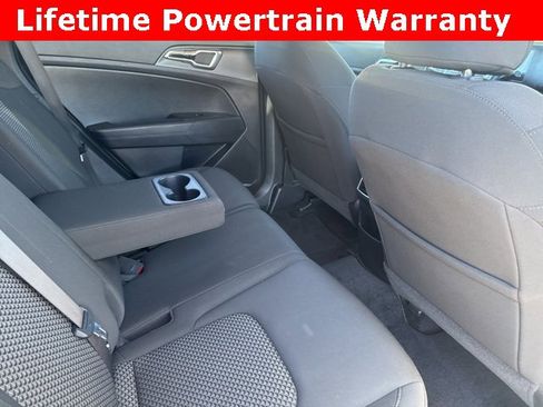 Used 2024 Kia Sportage LX image 16