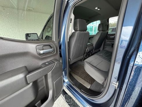 Used 2019 Chevrolet Silverado 1500 Custom w/ Custom Value Package image 19