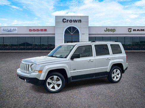 Used 2011 Jeep Patriot 70th Anniversary image 1