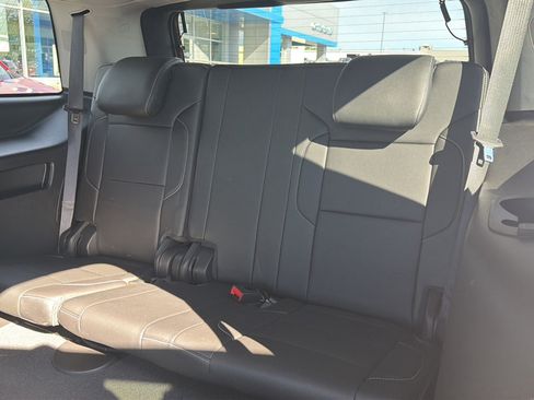 Used 2019 Chevrolet Tahoe Premier AWD/4WD image 19