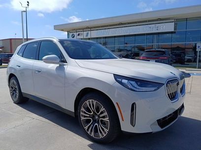 New 2025 BMW X3 xDrive30i w/ Premium Package