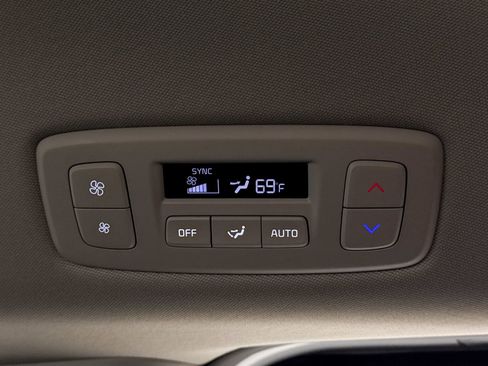 Certified 2025 Kia Carnival LXS image 31