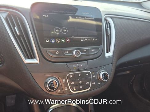 Used 2024 Chevrolet Malibu LT image 18