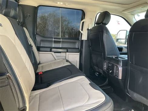 Used 2020 Ford F350 Limited image 17