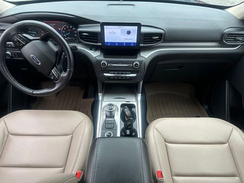 Used 2020 Ford Explorer XLT w/ Equipment Group 202A image 21