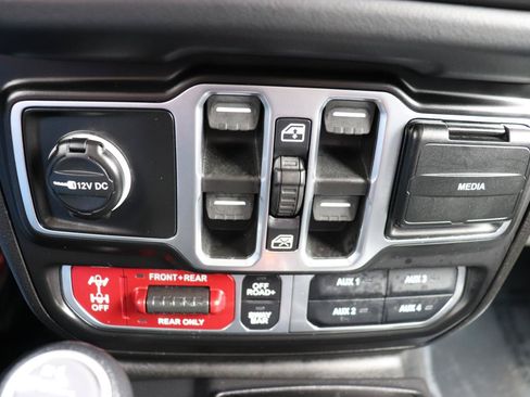 Used 2026 Jeep Gladiator Rubicon AWD/4WD image 37