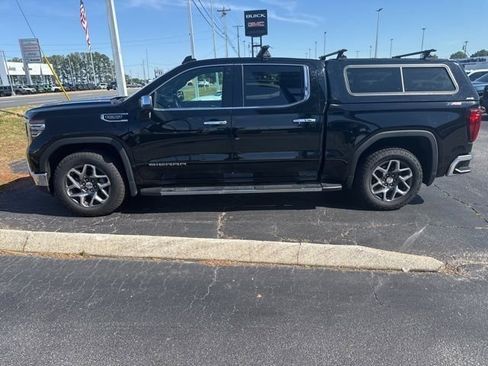 Used 2024 GMC Sierra 1500 SLT w/ SLT Premium Plus Package AWD/4WD image 12