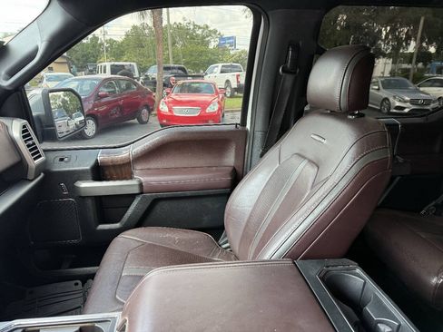 Used 2016 Ford F150 Platinum w/ Equipment Group 701A Luxury AWD/4WD image 9
