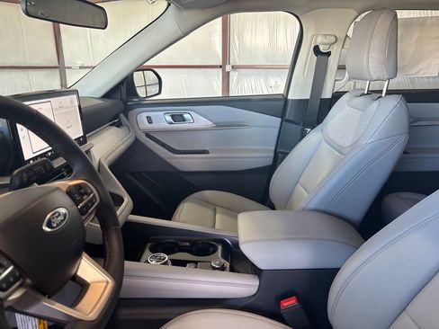 New 2026 Ford Explorer Active w/ Active Comfort Package image 11