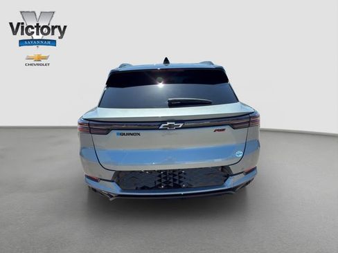 Used 2026 Chevrolet Equinox EV RS FWD image 6