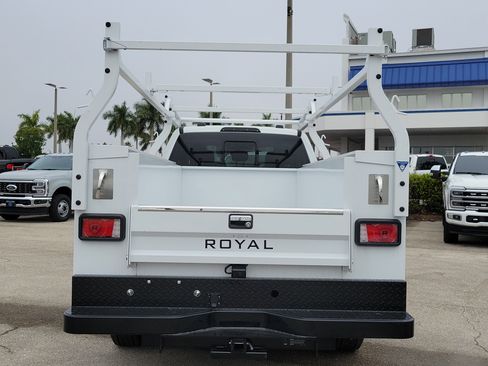 New 2025 Ford F350 XL w/ XL Chrome Package image 5