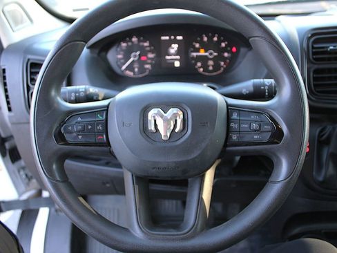 Used 2025 RAM ProMaster 2500 w/ Convenience Group image 2