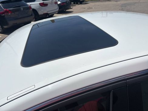 Used 2013 Mercedes-Benz E 350 4MATIC Sedan image 17