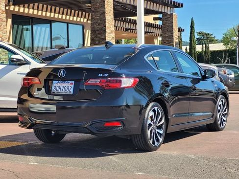 Used 2018 Acura ILX FWD image 6