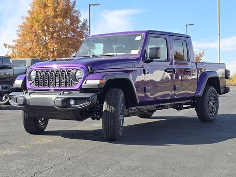 New 2026 Jeep Gladiator Sport AWD/4WD image 13