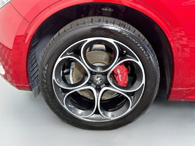 Used 2023 Alfa Romeo Stelvio Veloce AWD/4WD image 37