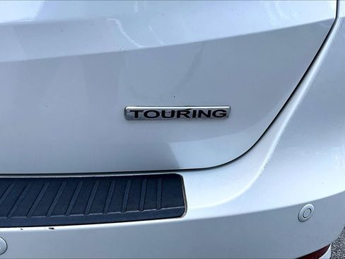 Used 2018 Honda Odyssey Touring image 10