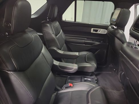Used 2020 Ford Explorer ST w/ Premium Technology Package AWD/4WD image 37
