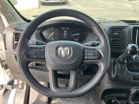 Used 2024 RAM ProMaster 2500 w/ Convenience Group FWD image 27