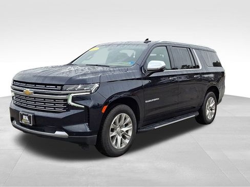Used 2022 Chevrolet Suburban Premier image 3