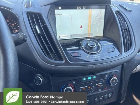 Used 2019 Ford Escape Titanium w/ U9j03 - Titanium Tow Package AWD/4WD image 11