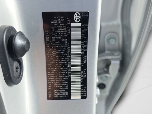 Used 2025 Toyota Corolla LE FWD image 27