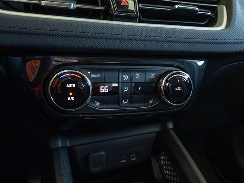 Used 2024 Chevrolet TrailBlazer LT w/ Convenience Package image 13